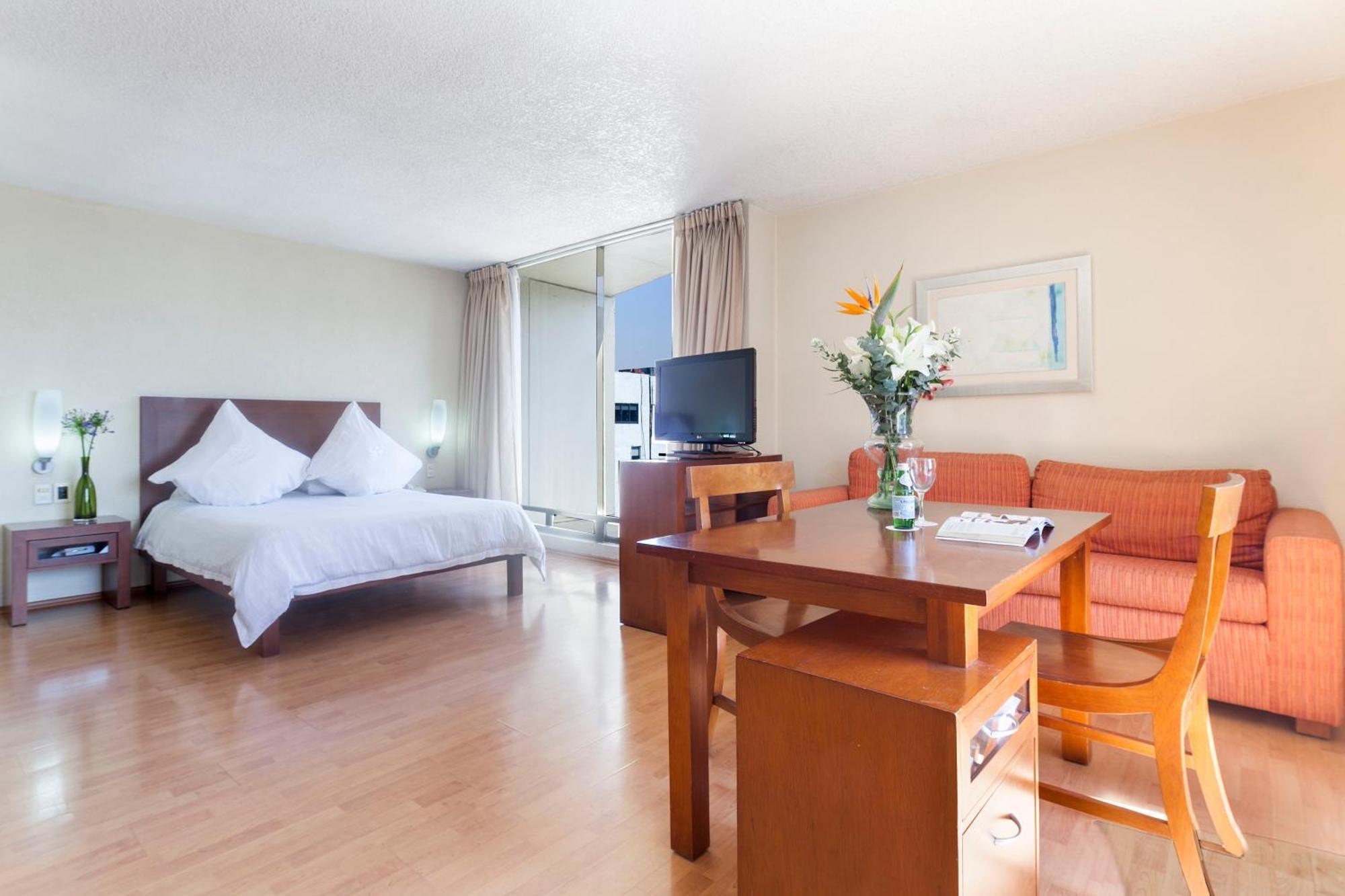 Senior Suite,1273525492:JPEG