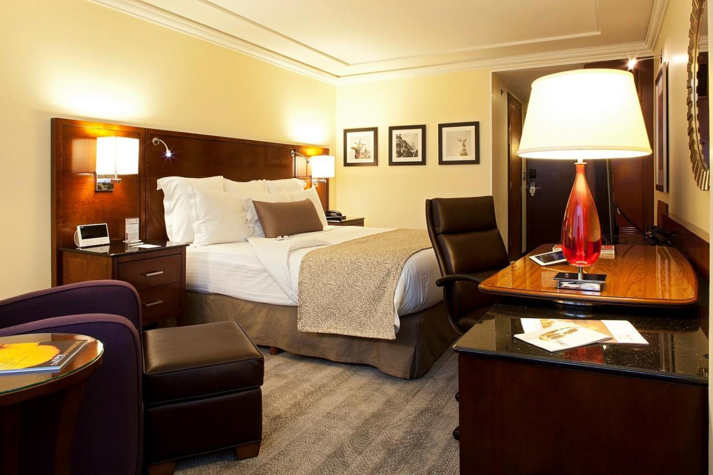 Deluxe King Room,1634406838:JPEG